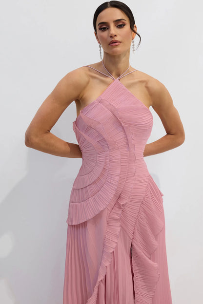VESTIDO MIDI PLISADO ASIMÉTRICO CON CUELLO ALTER