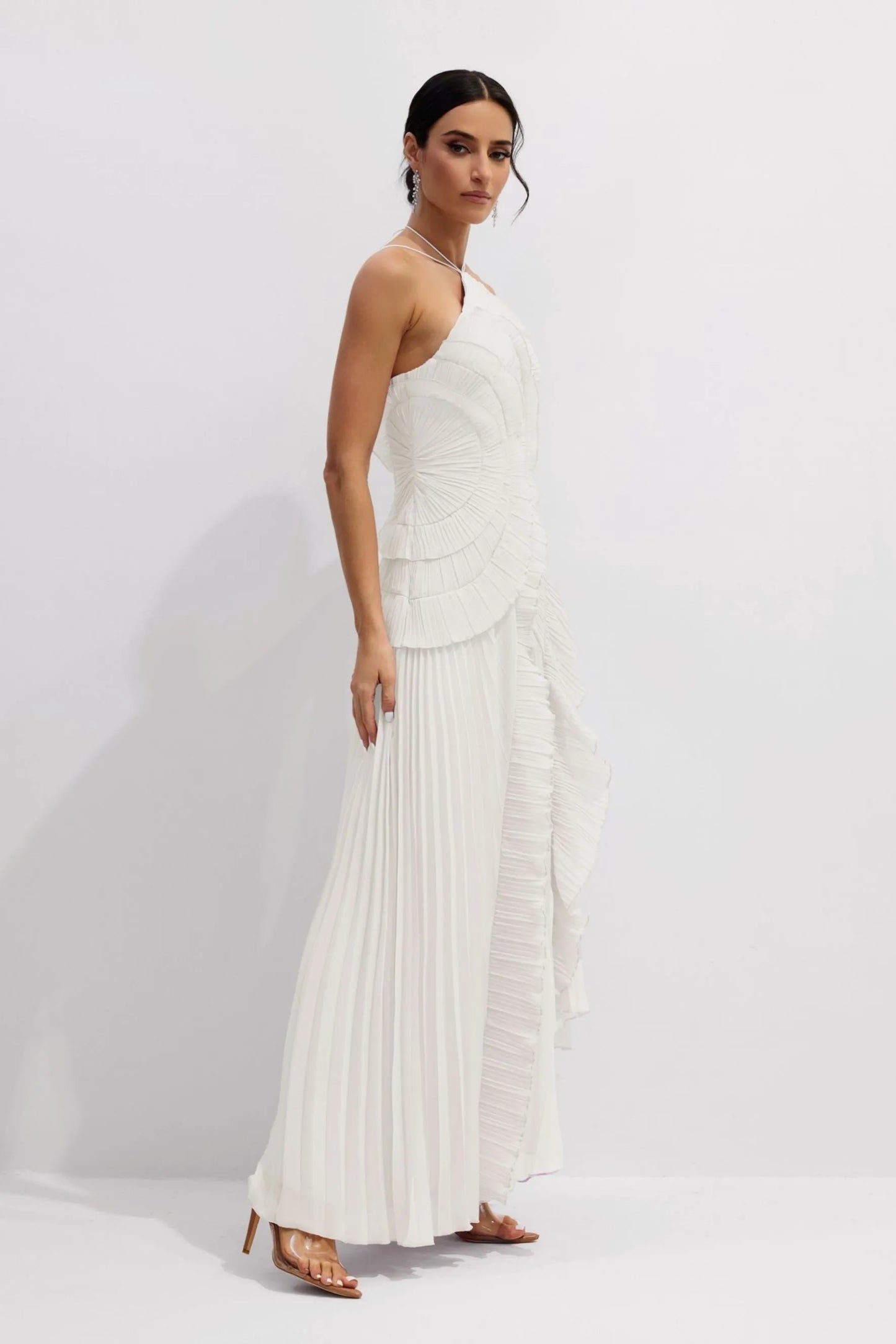 VESTIDO MIDI PLISADO ASIMÉTRICO CON CUELLO ALTER