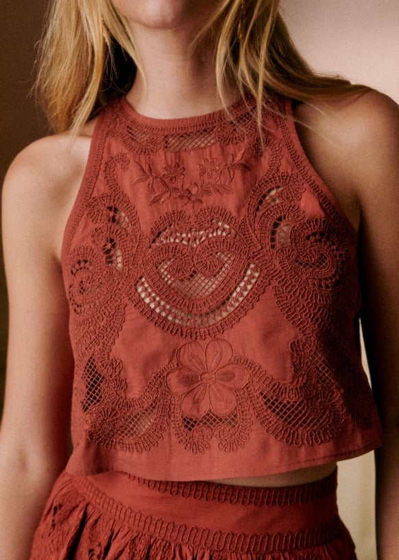 KITTY - ENCANTO BOHEMIO CON TOQUE ETÉREO